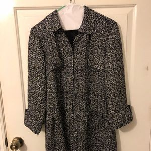 Long lightweight cardigan.